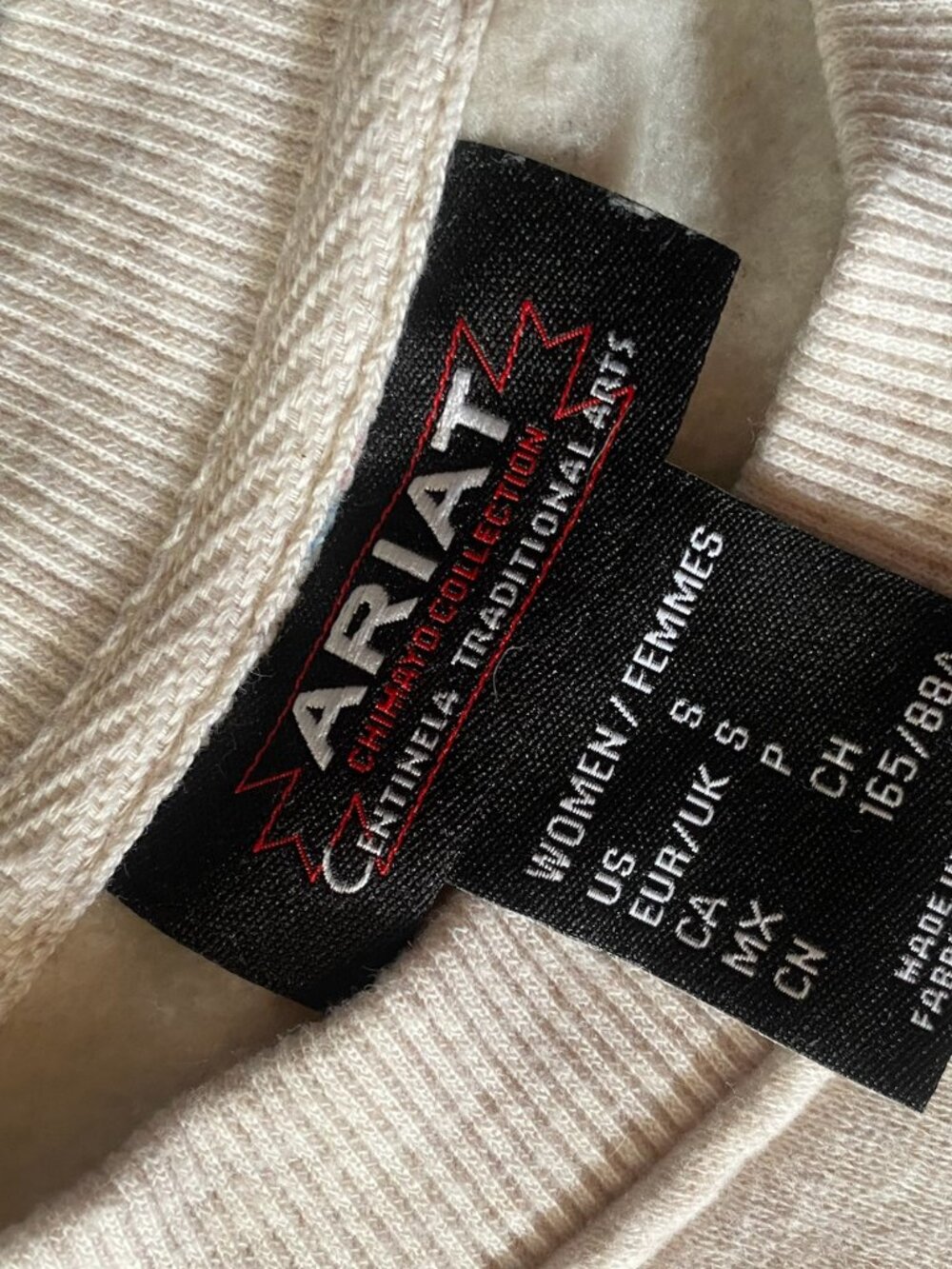 Ariat Women's Cropped Chimayo Sweatshirt Size small - Picture 4 of 7